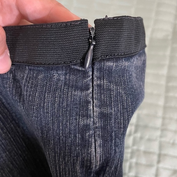 Tahari skinny stretch jegging jeans with side zip and stretch waistband - Picture 6 of 8